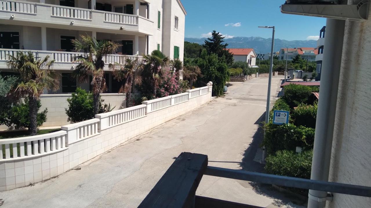 Apartmani "Lorenzo" Novalja Exterior foto