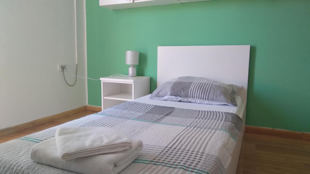 Apartmani "Lorenzo" Novalja Exterior foto